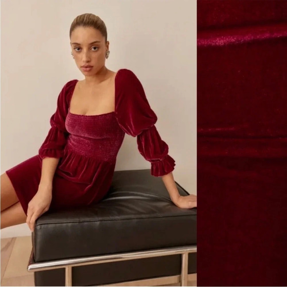 Reformation Albi Velvet Smocked Puff Sleeves Dress in Crimson Red Size S B32 - Picture 2 of 7